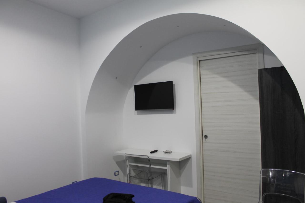 Casavacanzeivana Пиццо Экстерьер фото